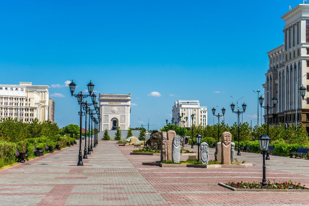 Триумфальная арка «Мәңгілік Ел» 